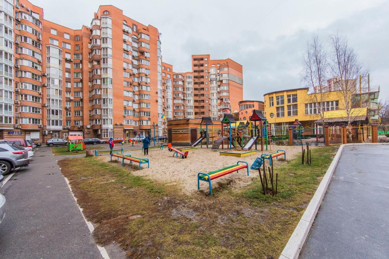 Комфортная Двухкомнатная Квартира Возле Метро Академгородок Kyiv Exterior photo