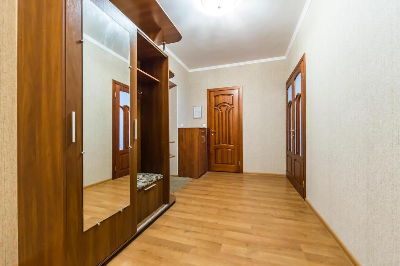 Комфортная Двухкомнатная Квартира Возле Метро Академгородок Kyiv Exterior photo